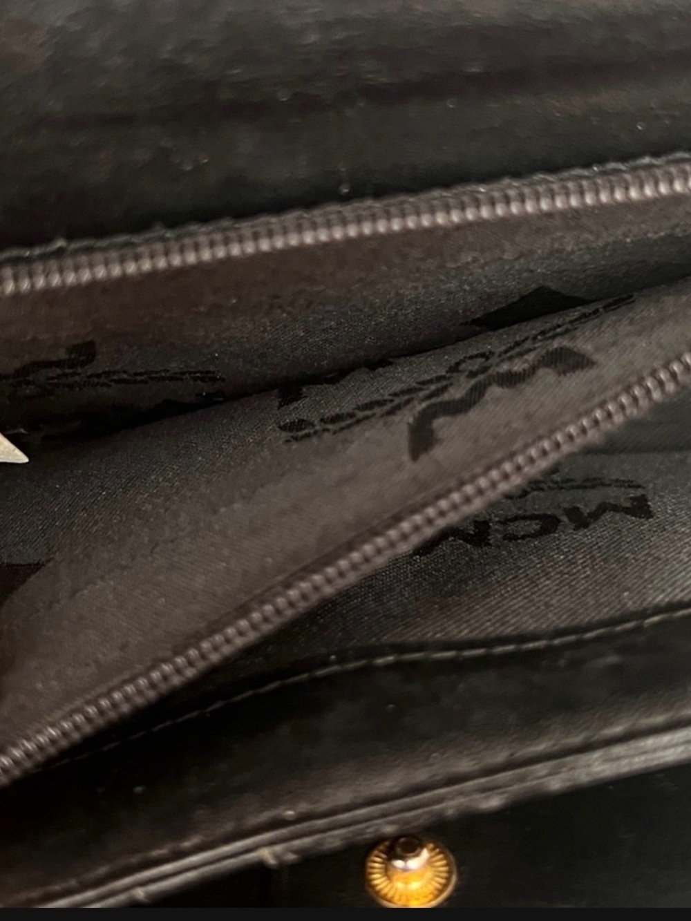 Low Start MCM Black Leather Logo Plate Continental Wallet with Gold Hardware GUC - Picture 11 of 15